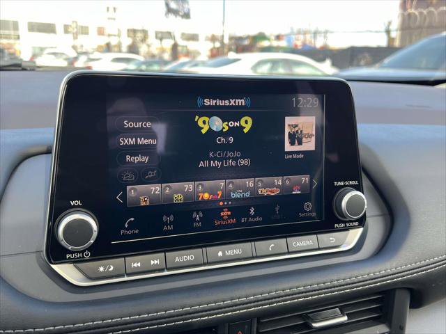 Used 2023 Nissan Rogue SV w/ SV Premium B Package image 28