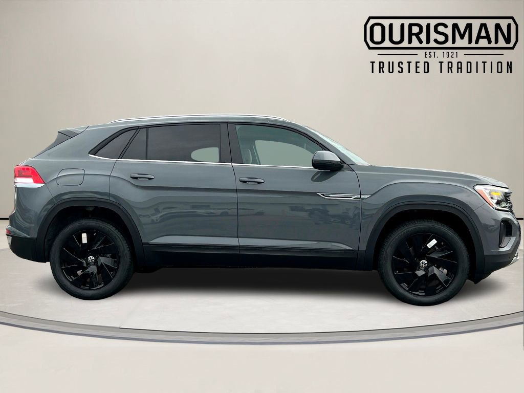 New 2026 Volkswagen Atlas Cross Sport SE image 2