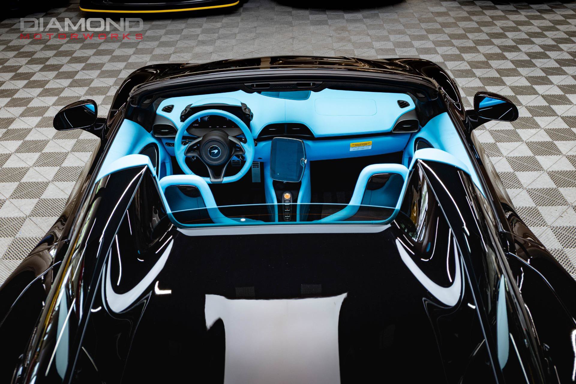 Used 2026 McLaren Artura Spider RWD image 74