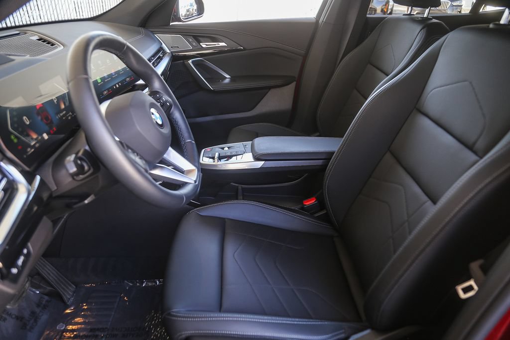 Used 2026 BMW X2 xDrive28i AWD/4WD image 34