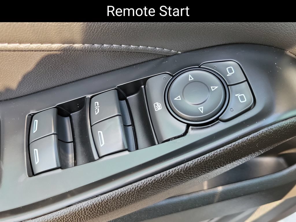 Used 2023 Chevrolet Traverse LT FWD image 12