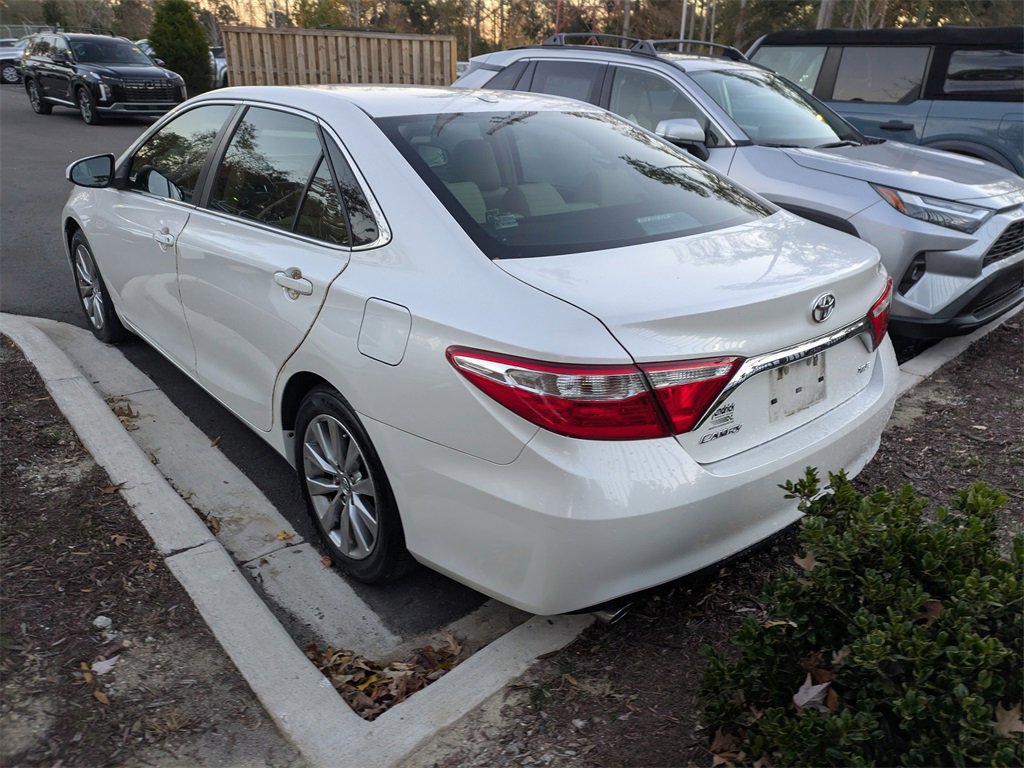 Used 2015 Toyota Camry XLE image 5