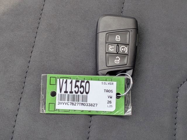 New 2026 Volkswagen Taos SE image 17