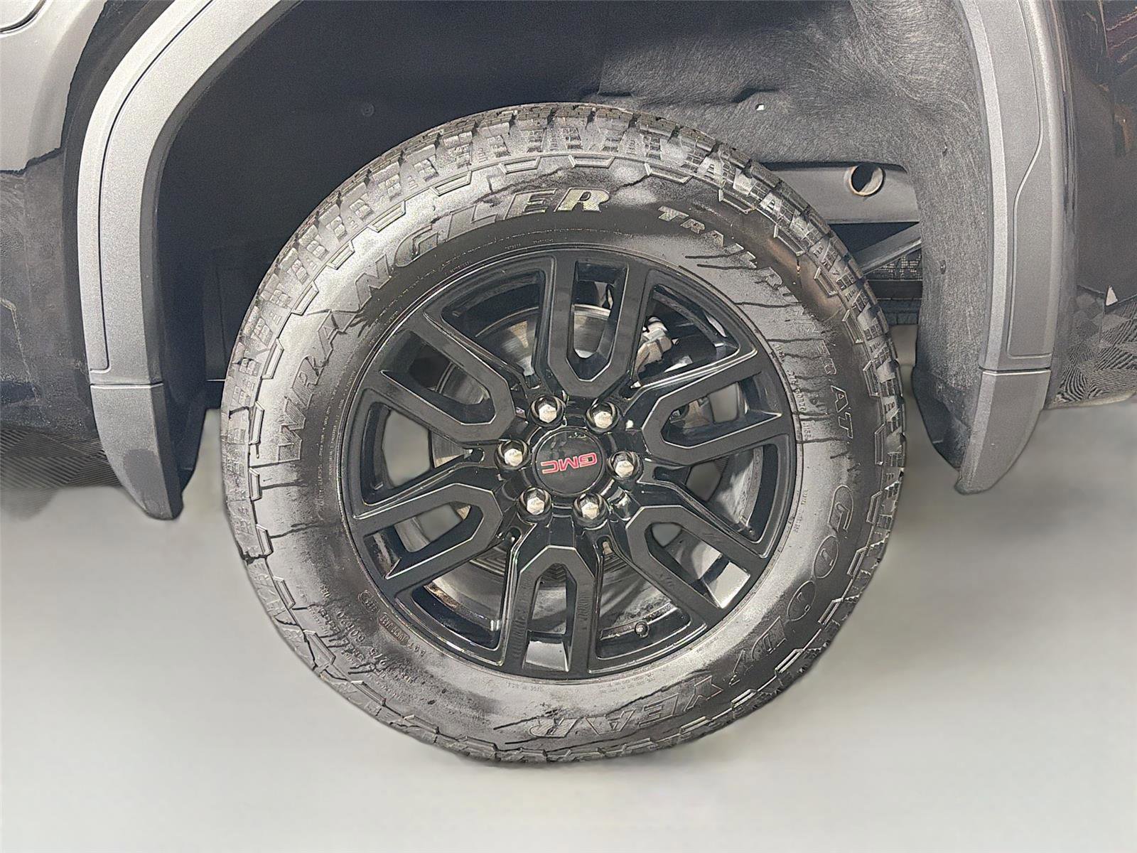 Used 2026 GMC Sierra 1500 Elevation w/ X31 Off-Road Package AWD/4WD image 31