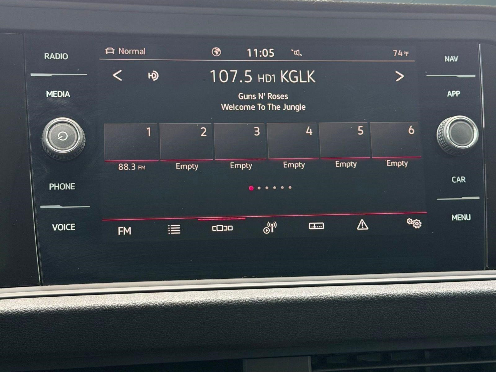 Certified 2024 Volkswagen Jetta SEL image 24