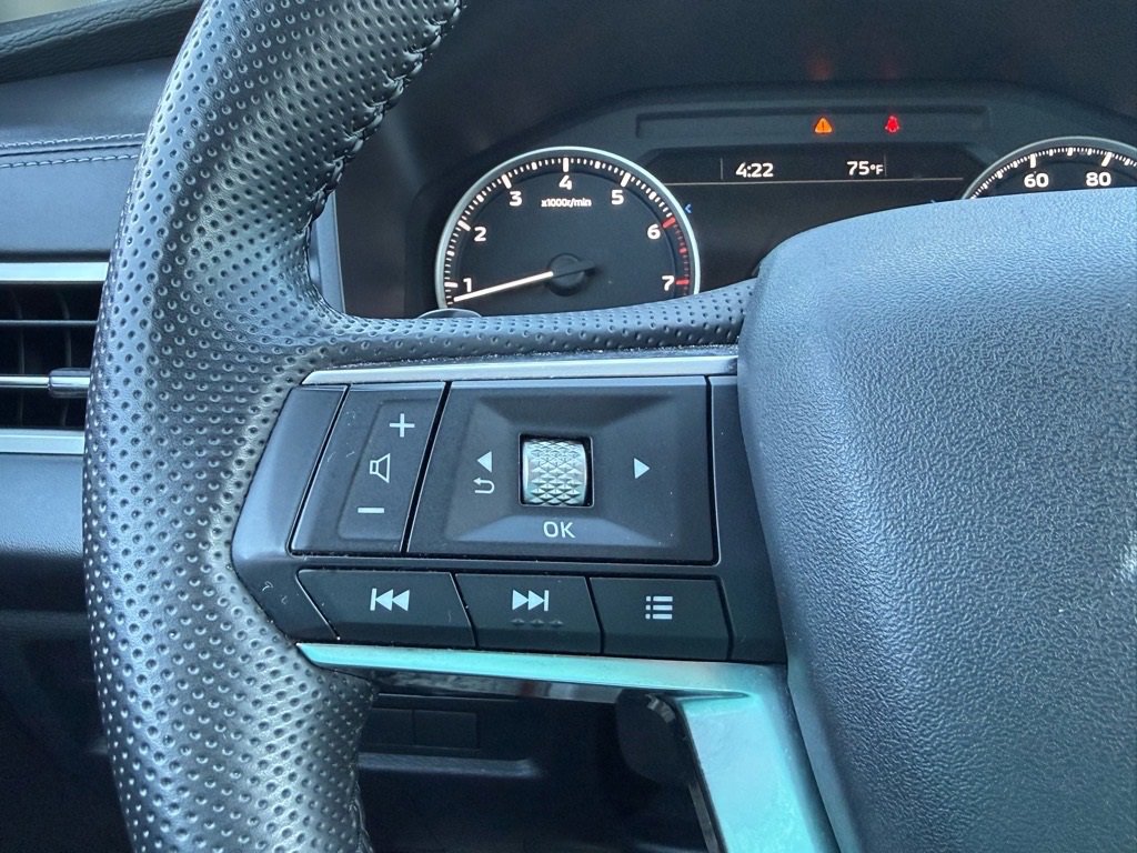 Used 2024 Mitsubishi Outlander SE Black Edition image 23