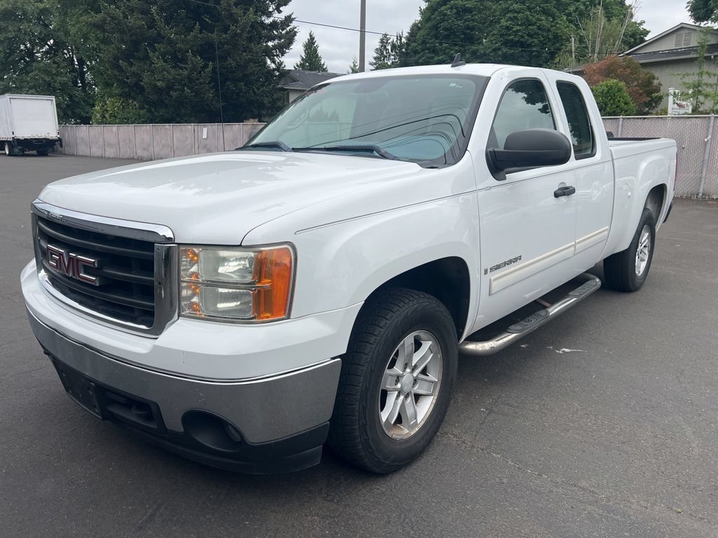 Used 2008 GMC Sierra 1500 SLE w/ Power Pack Plus RWD image 2