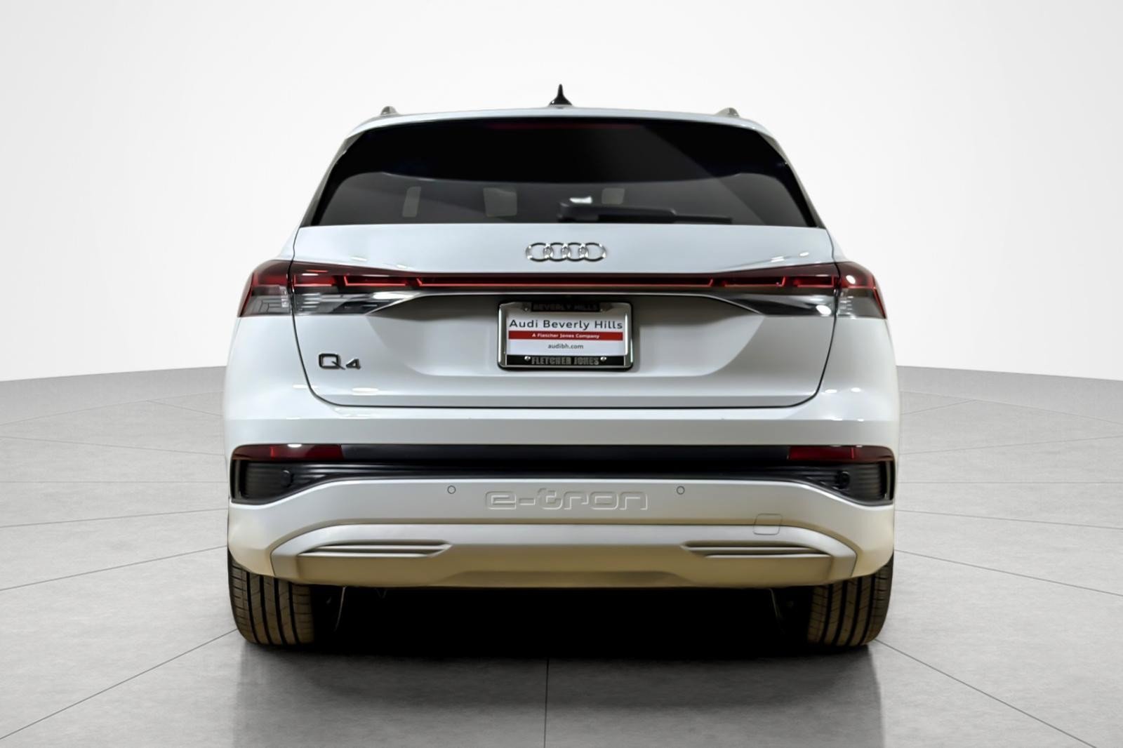 Certified 2023 Audi Q4 e-tron Premium Plus w/ Premium Plus RWD image 4