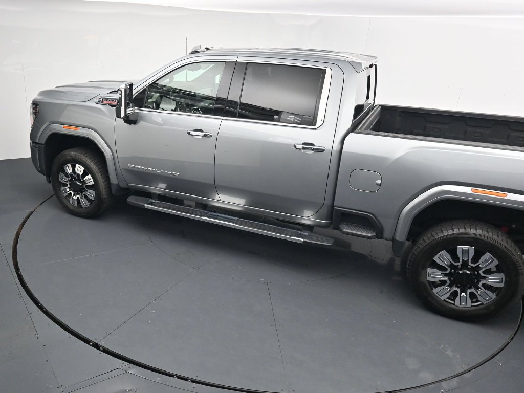 Used 2024 GMC Sierra 2500 Denali w/ Denali Reserve Package AWD/4WD image 27