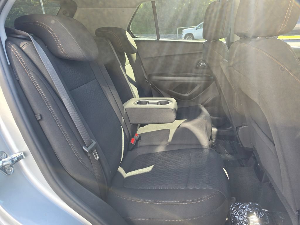 Used 2022 Chevrolet Trax LS w/ Tint and Cruise Package FWD image 26