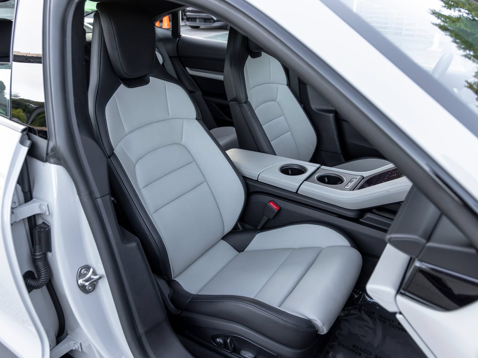 Certified 2025 Porsche Taycan AWD/4WD image 55
