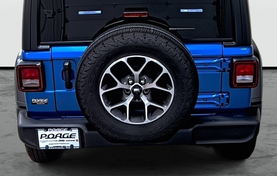 Used 2024 Jeep Wrangler Sport AWD/4WD image 11