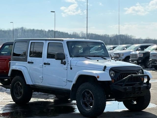Used 2012 Jeep Wrangler Unlimited Sahara w/ Dual Top Group image 37