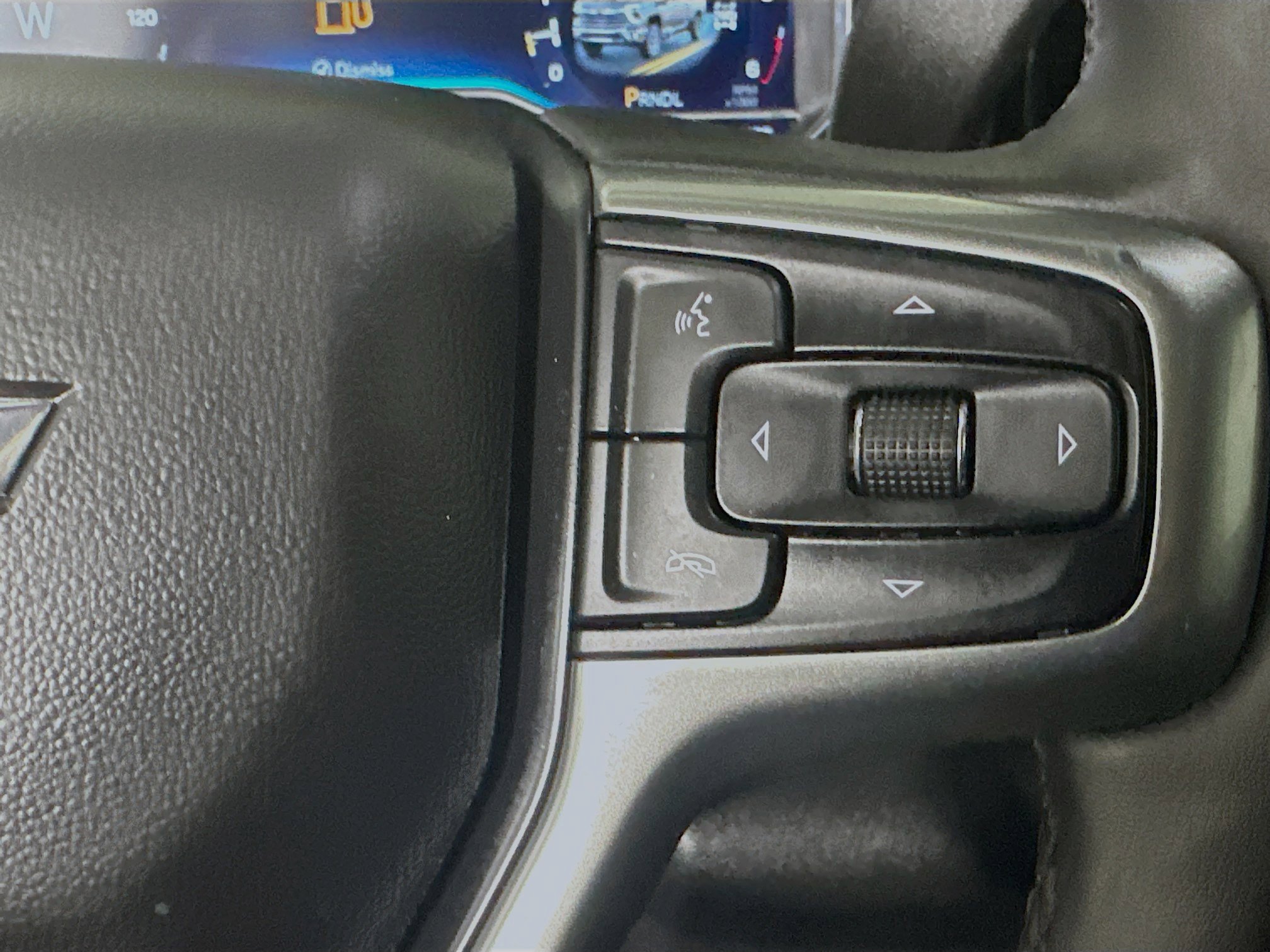 Used 2024 Chevrolet Silverado 2500 LT w/ Midnight Edition image 17