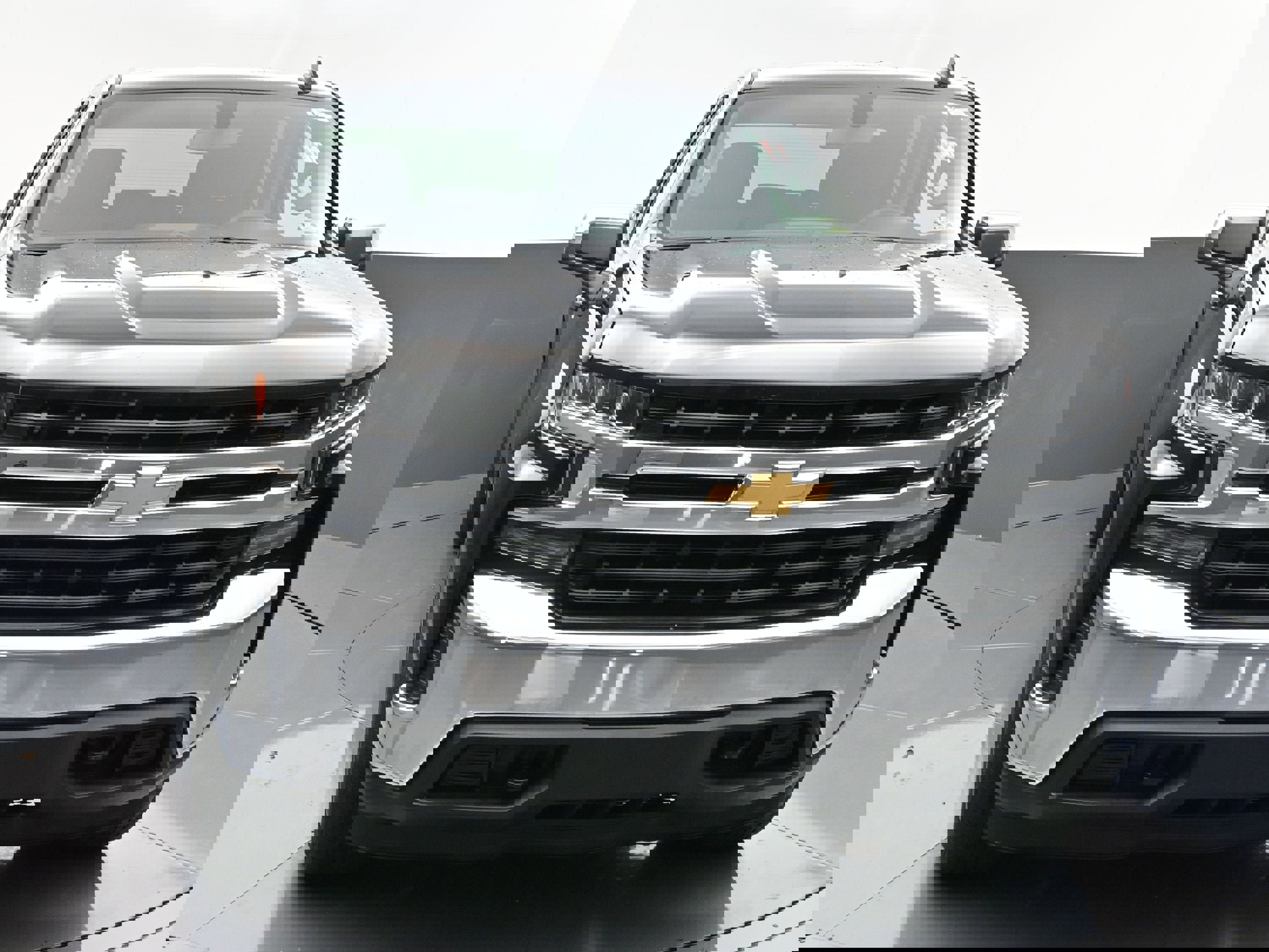 Used 2022 Chevrolet Silverado 1500 LT image 2