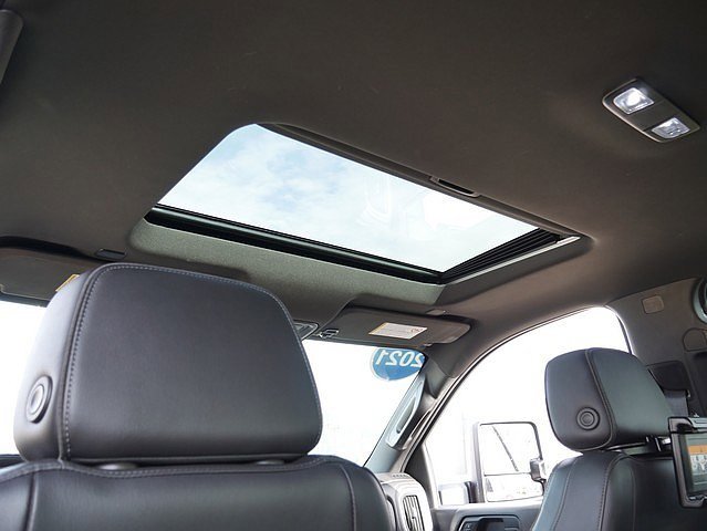 Used 2021 Chevrolet Silverado 2500 High Country w/ Z71 Off-Road Package image 53