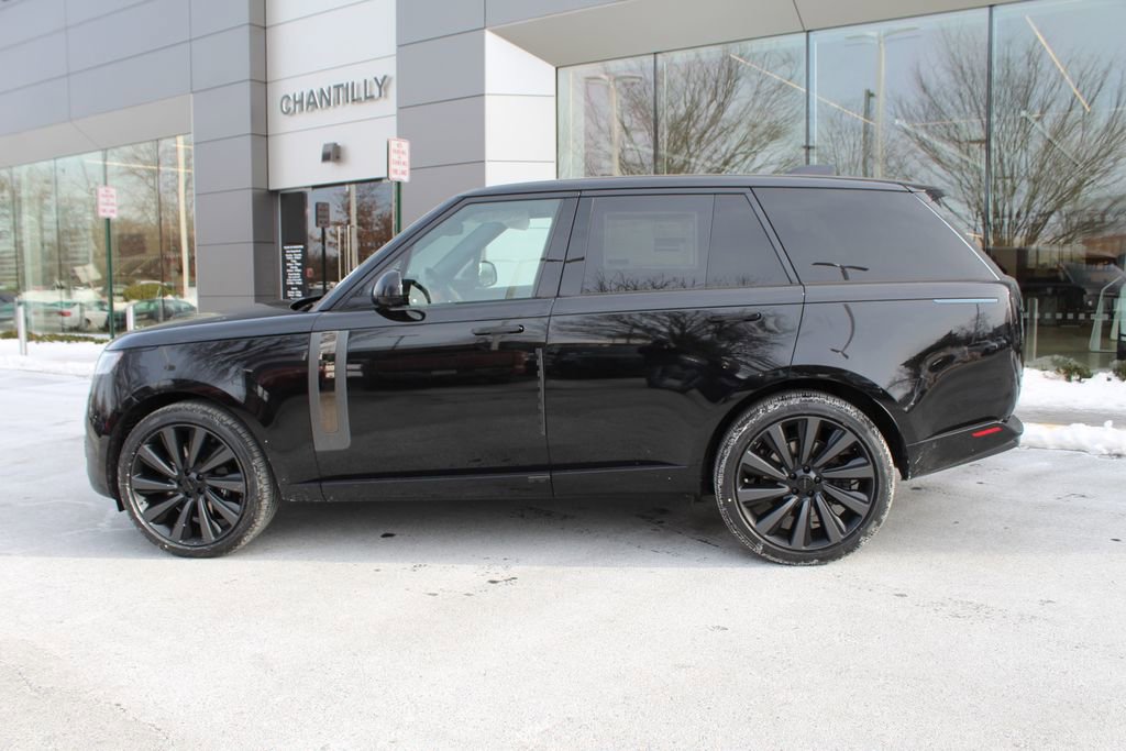 New 2026 Land Rover Range Rover SV image 5