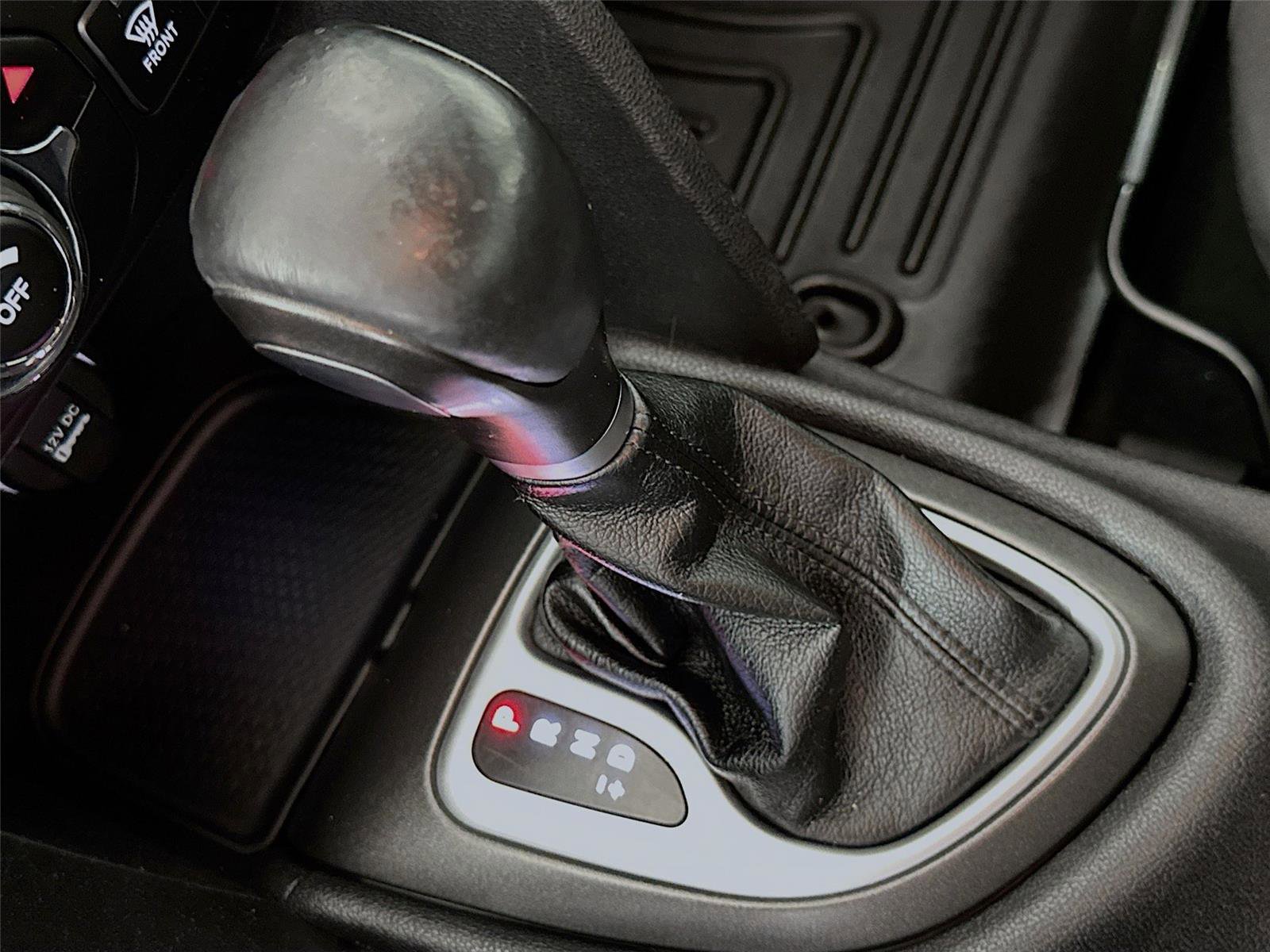 Used 2014 Dodge Dart SXT FWD image 15