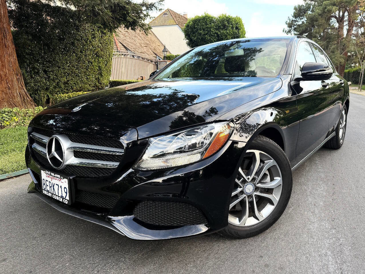 Used 2017 Mercedes-Benz C 300 Sedan image 2