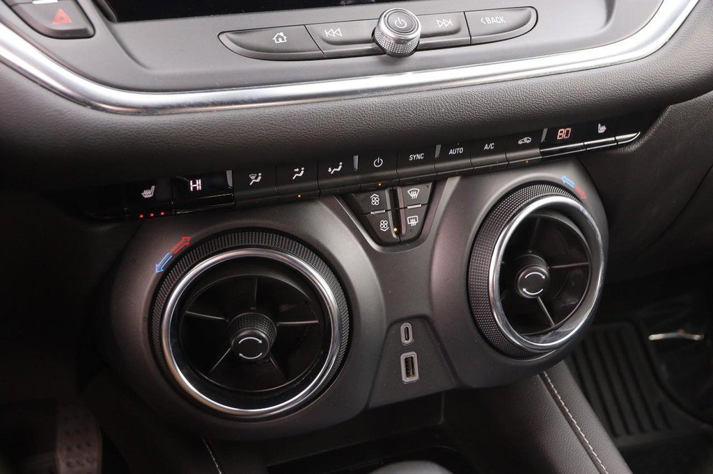 Used 2024 Chevrolet Blazer LT image 18