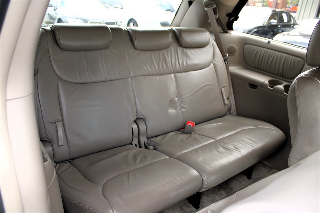 Used 2005 Toyota Sienna XLE image 20