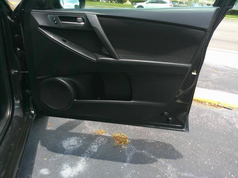 Used 2011 MAZDA MAZDA3 i Touring FWD image 22