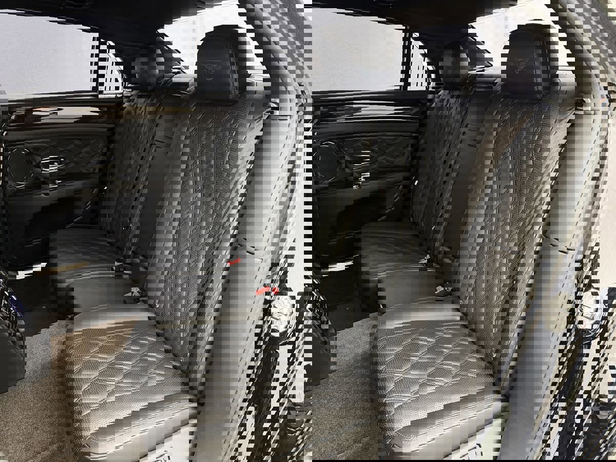 Used 2015 Bentley Flying Spur V8 image 22