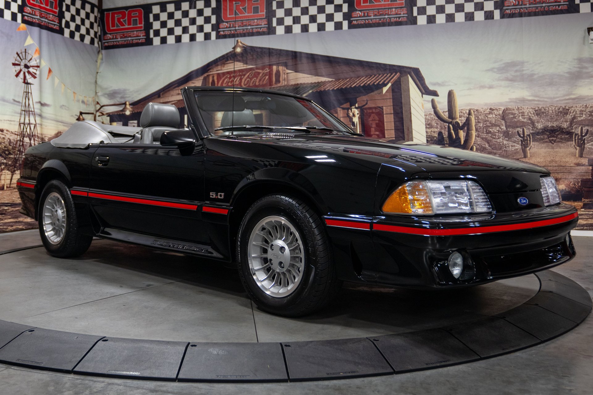 Used 1987 Ford Mustang GT RWD image 1