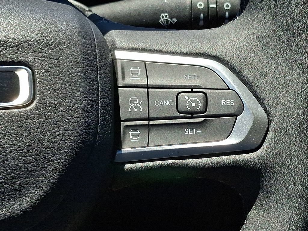 Used 2026 Jeep Compass Latitude w/ Quick Order Package 29K AWD/4WD image 22