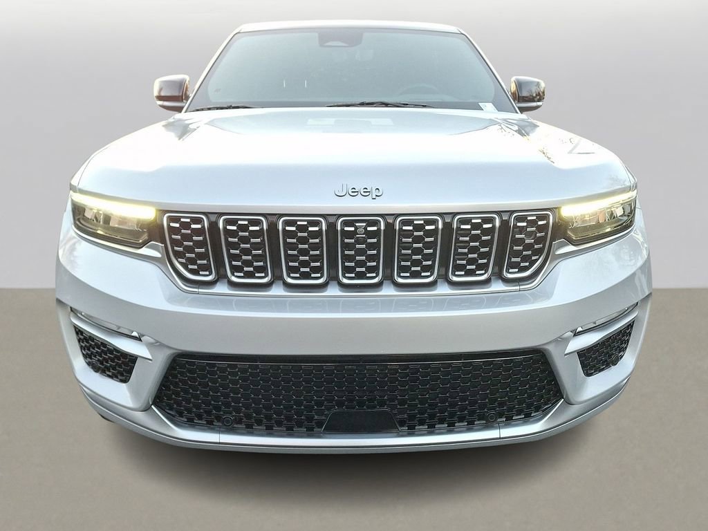 Used 2022 Jeep Grand Cherokee Summit image 2
