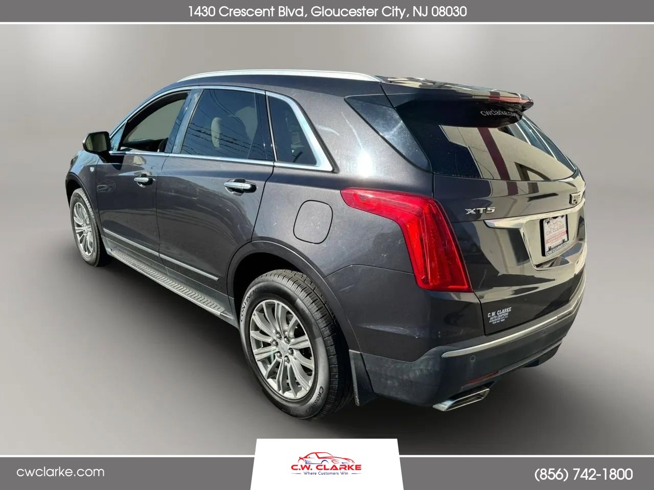 Used 2017 Cadillac XT5 Luxury w/ Driver Awareness Package image 7
