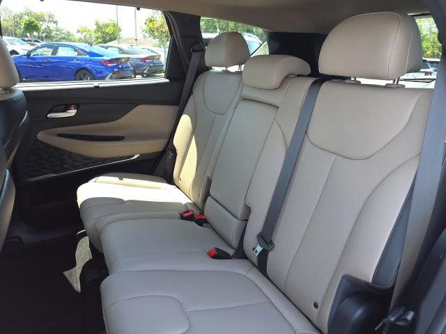 Certified 2023 Hyundai Santa Fe SEL w/ Premium Package FWD image 6