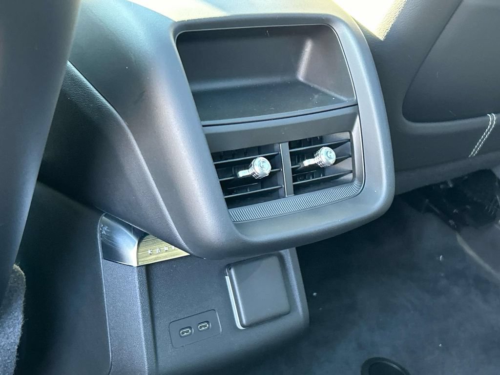 New 2026 Cadillac Lyriq Premium Luxury RWD image 18