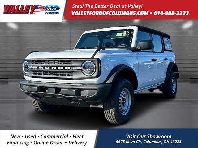 New 2025 Ford Bronco Base image 3