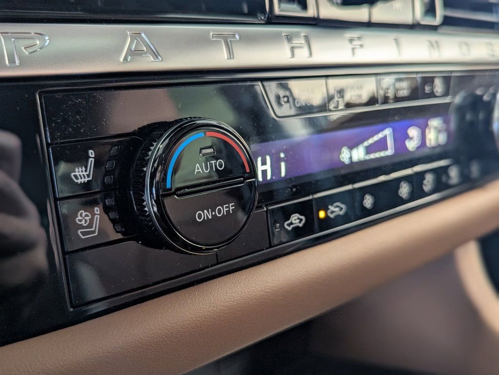 New 2026 Nissan Pathfinder Platinum image 25