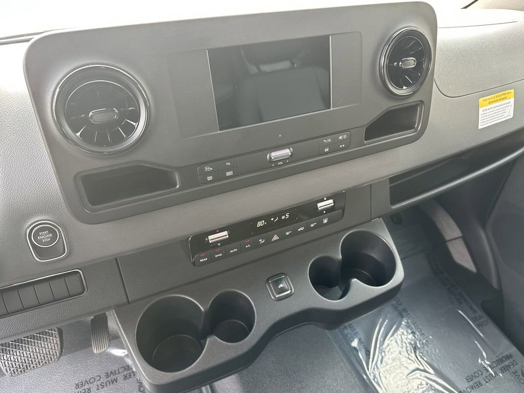 Used 2019 Mercedes-Benz Sprinter 2500 image 29