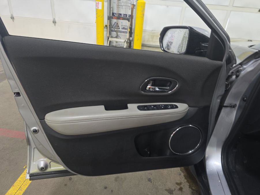 Used 2019 Honda HR-V EX image 12