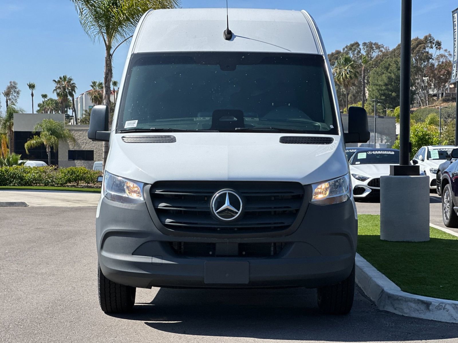 New 2025 Mercedes-Benz eSprinter 170 Cargo image 8