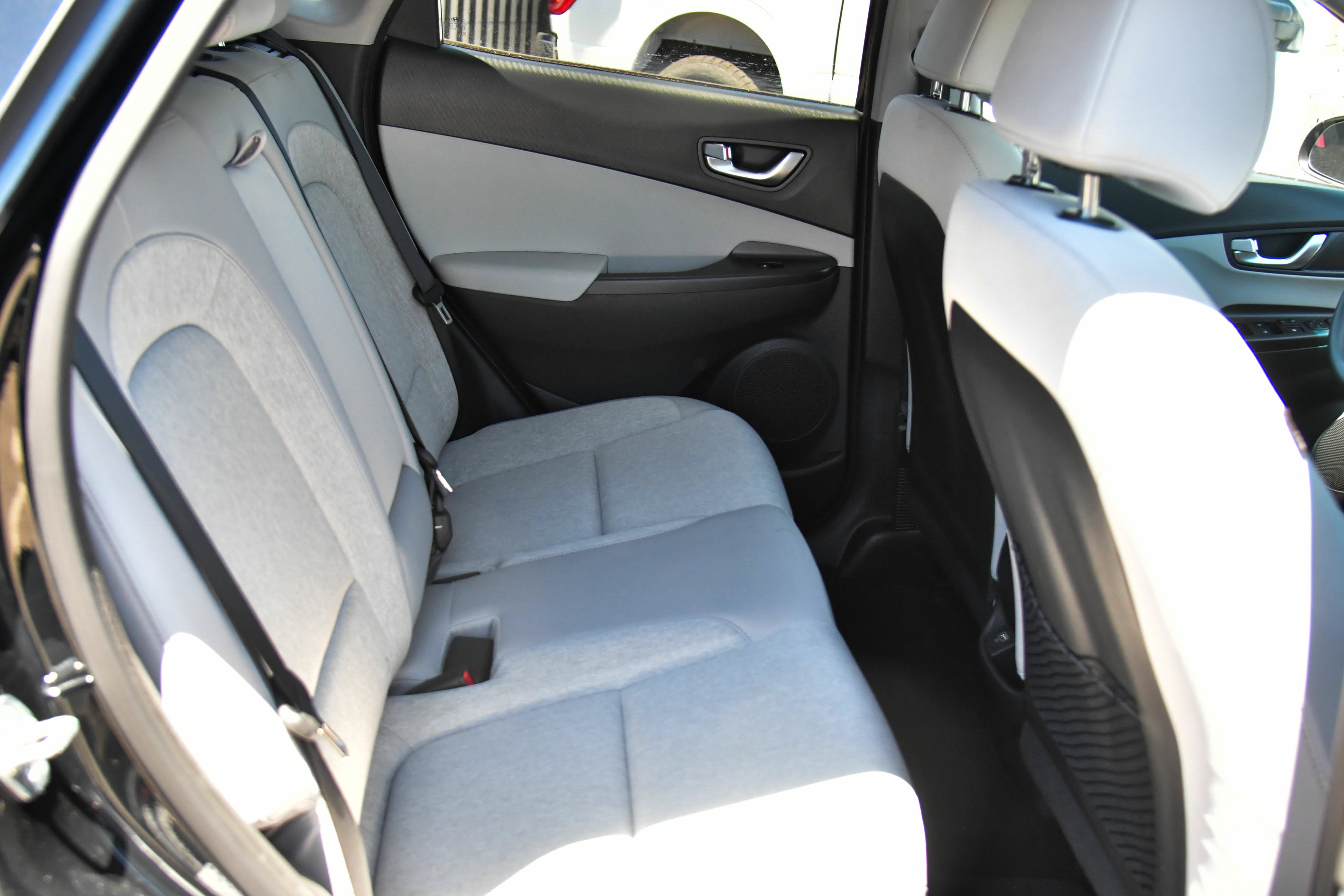 Used 2023 Hyundai Kona SE w/ Cargo Package FWD image 40