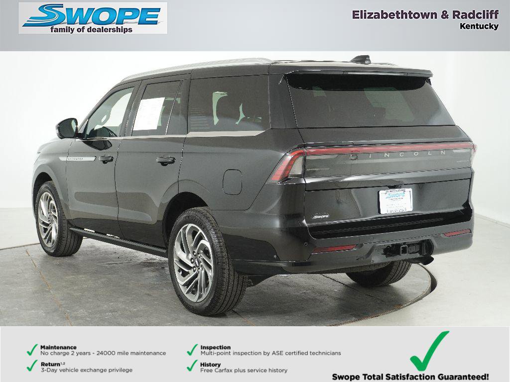 Used 2025 Lincoln Navigator Reserve image 5