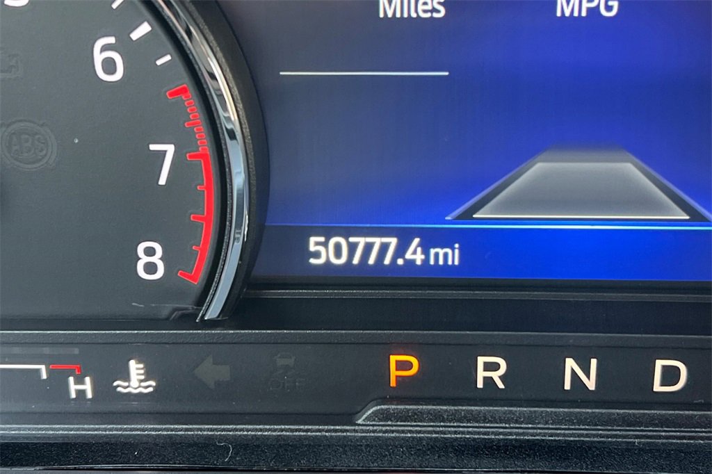 Used 2022 Ford Explorer XLT w/ Equipment Group 202A image 32