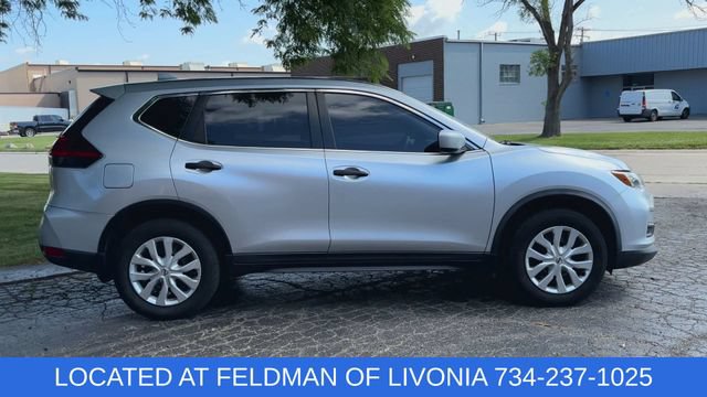 Used 2018 Nissan Rogue S AWD/4WD image 9