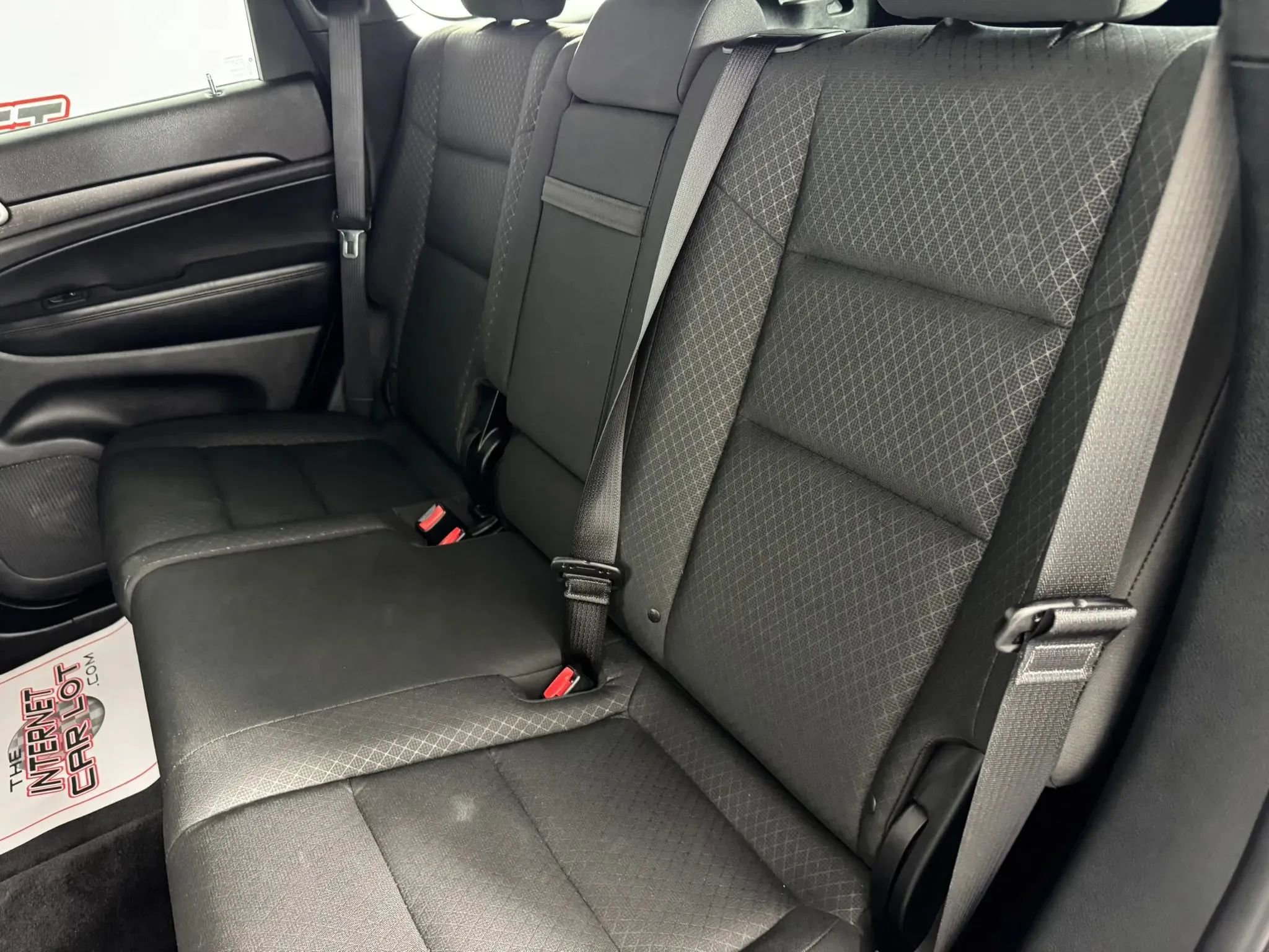 Used 2018 Jeep Grand Cherokee Laredo AWD/4WD image 32