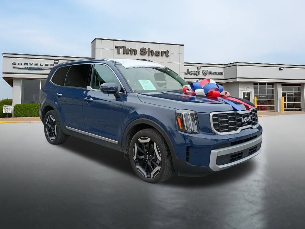 Used 2024 Kia Telluride S w/ S Sunroof Package image 7