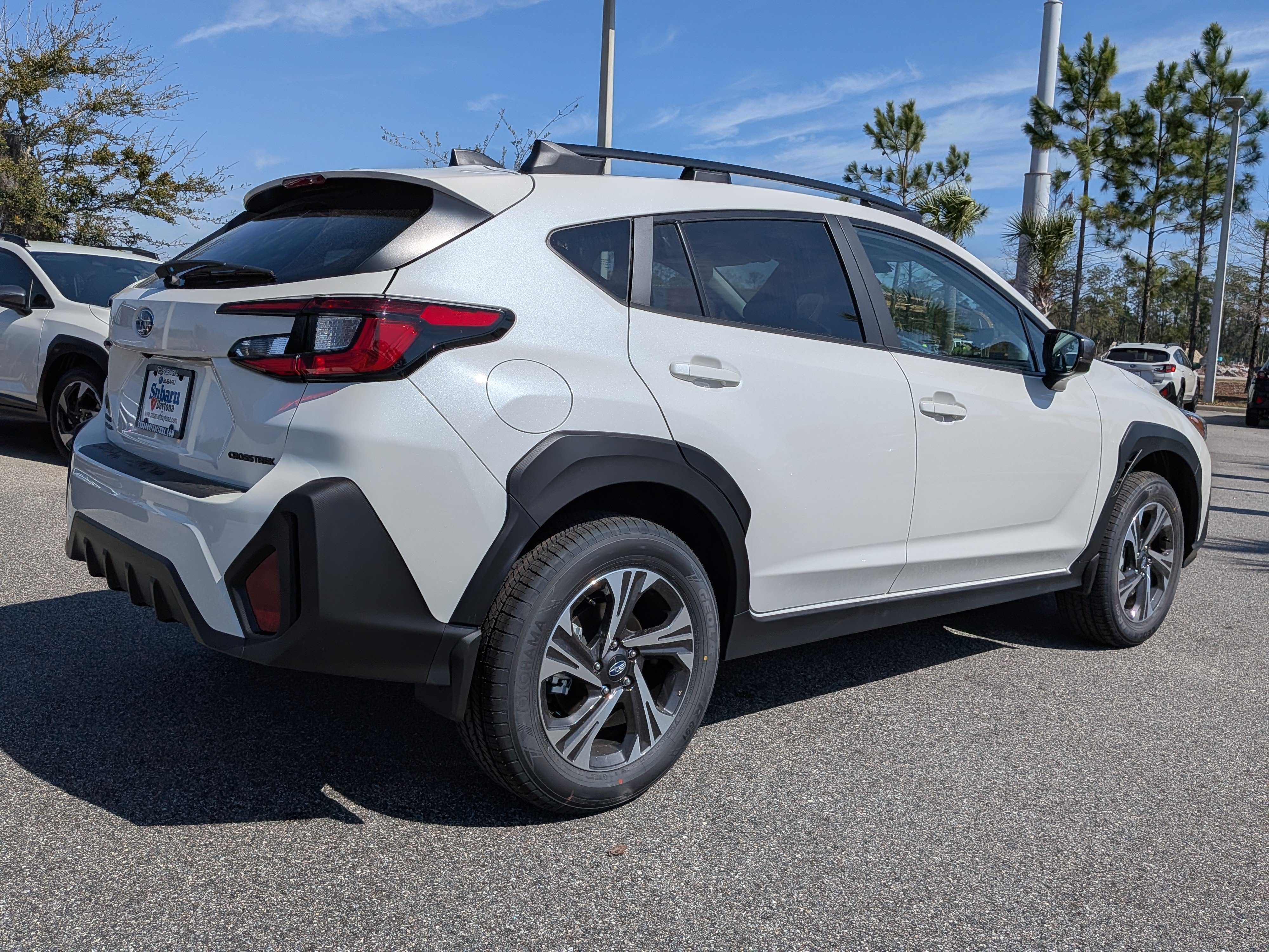 Used 2026 Subaru Crosstrek 2.5i Premium AWD/4WD image 4