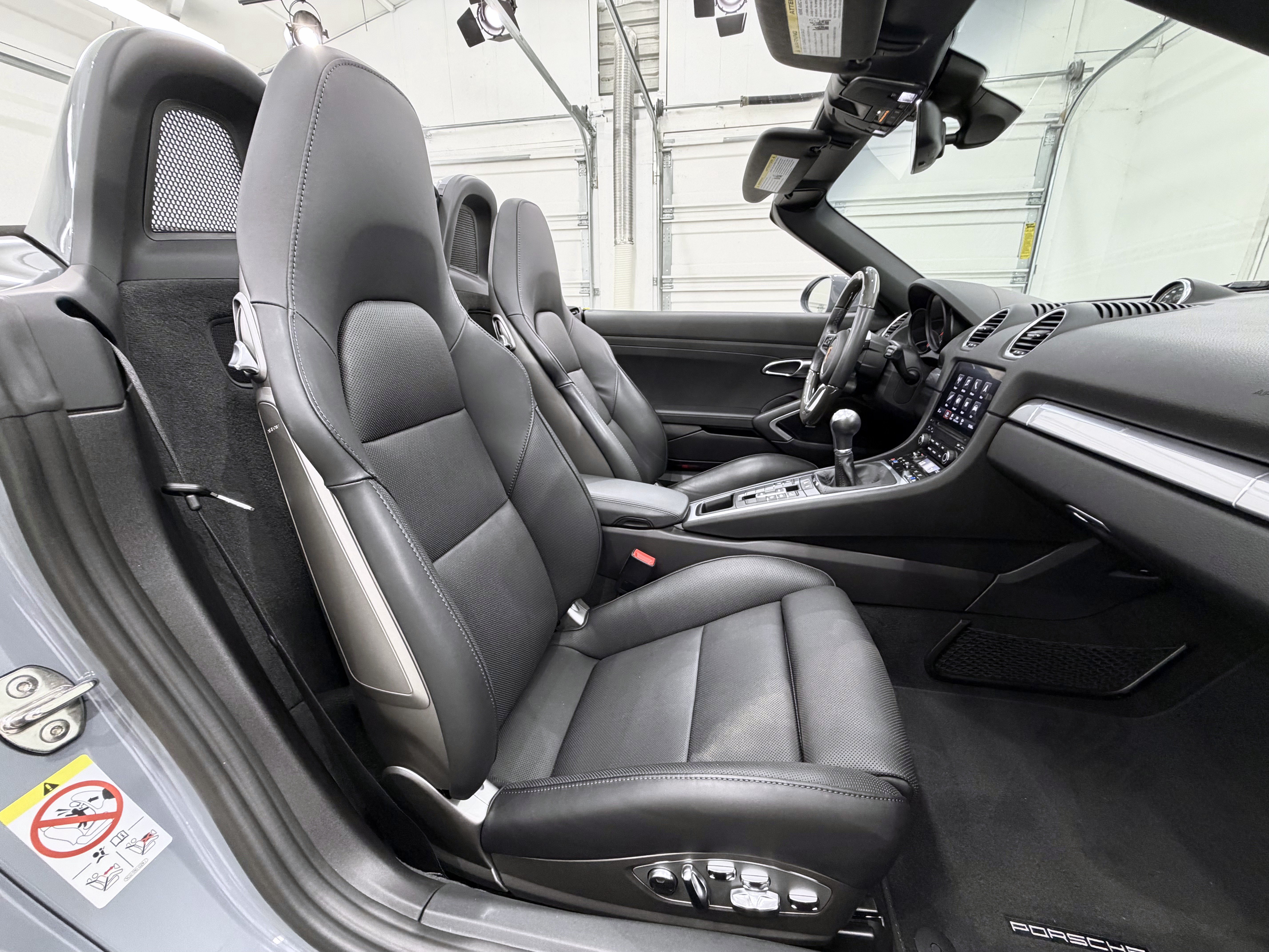 Used 2024 Porsche 718 Boxster GTS RWD image 24