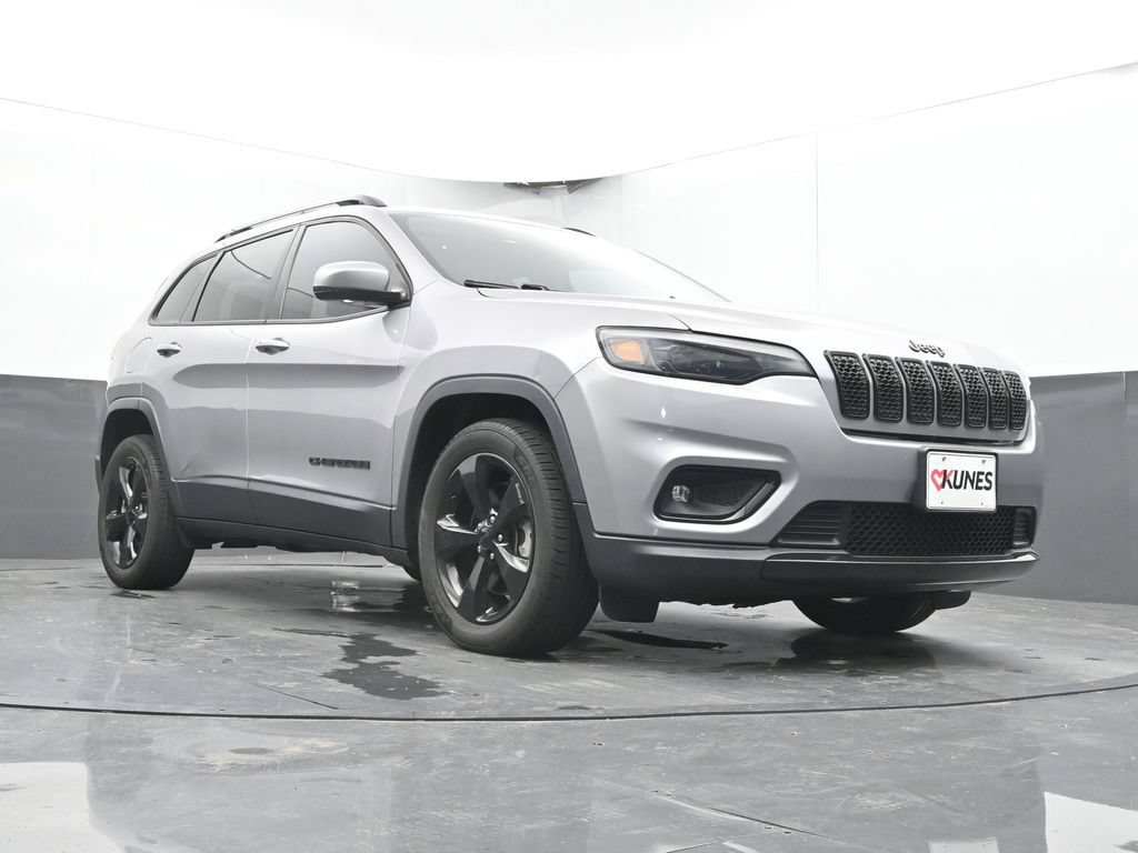 Used 2019 Jeep Cherokee Latitude Plus FWD image 25