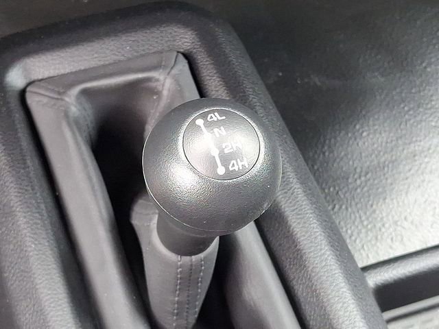 Used 2024 RAM 2500 Tradesman w/ Chrome Appearance Group image 16