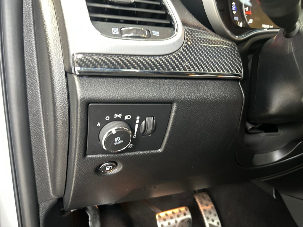 Used 2020 Jeep Grand Cherokee SRT image 21