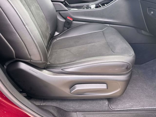 Used 2025 Jeep Grand Cherokee L Altitude image 18